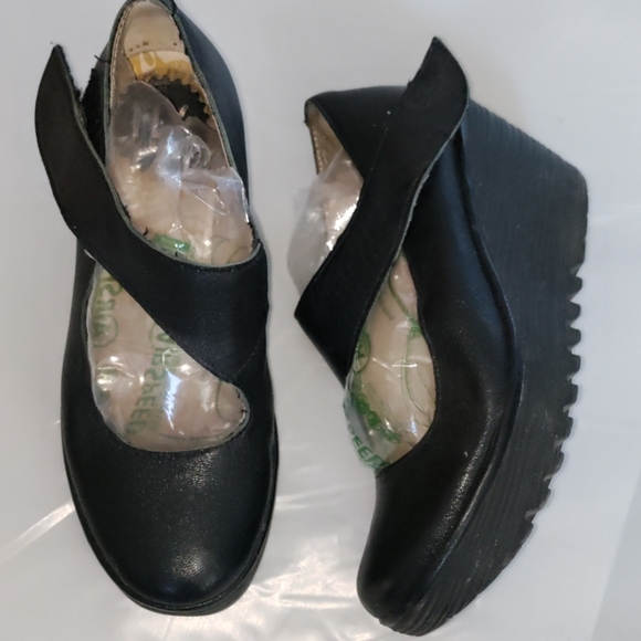 Fly London Wedge Strap Black Leather Shoes size 36 - Picture 2 of 8